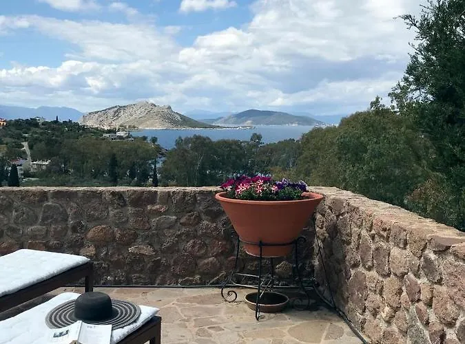 Serenity Villa Aegina Fantastic View Near The Beach